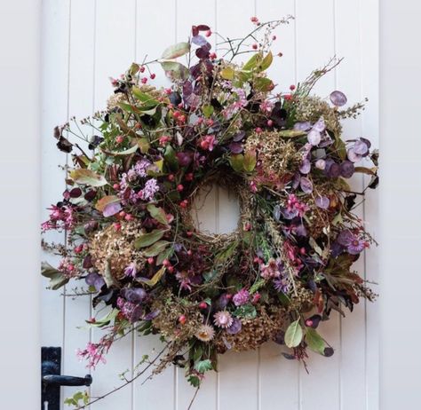 Dried Floral Wreath, Dried Floral Wreaths, Dried Wreath, Natural Wreath, Ivy House, Dried Flower Wreaths, Wreaths And Garlands, Flower Arrangements Diy, Xmas Wreaths