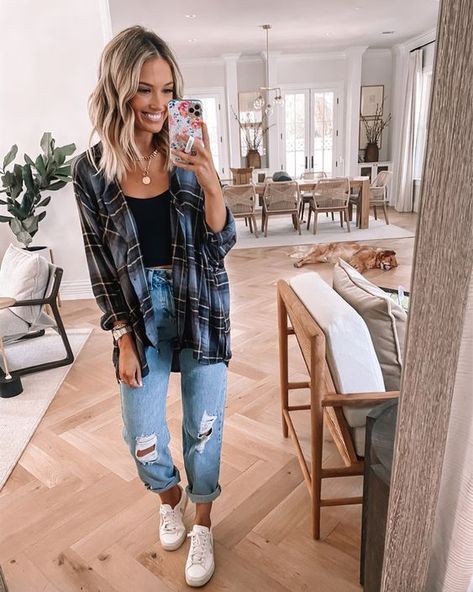 Simple Fall Outfits Casual, Flannel Outfits, Simple Fall Outfits, Plaid Flannel Shirt, Outfit Inspo Fall, Fall Fashion Outfits, Casual Fall Outfits, Edgy Outfits, Mom Outfits