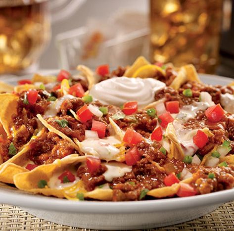 Denny's Zesty Nachos Bean Nachos Recipe, Nachos Recipes, Bean Nachos, Baked Nachos, Ground Pork Recipes, Recipes Pork, Spicy Dishes, Spicy Beef, Mexican Cooking