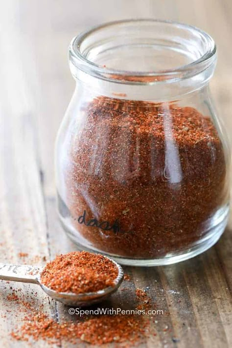 Chili Powder Recipe, Homemade Chili Powder, Homemade Spice Mix, Diy Spices, Spend With Pennies, Chili Recipe Easy, Chili Seasoning, Homemade Chili, Poultry Seasoning