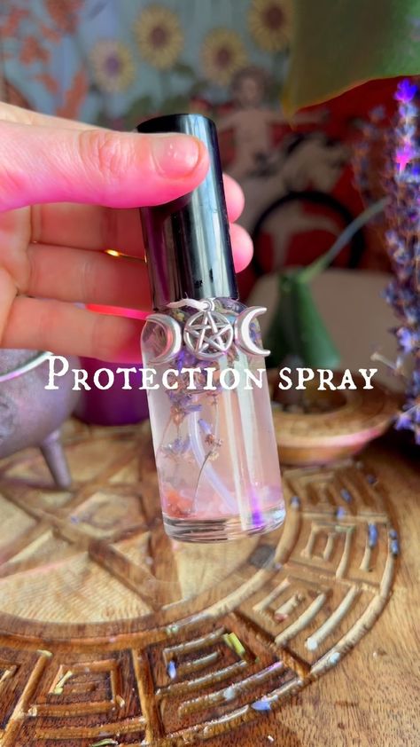 How To Make Protection Spray Witchcraft, Protection Spray Recipe Witchcraft, Anti Bad Vibe Spray Witchcraft, Witch Room Spray, Protection Spray Witchcraft, Witchcraft Protection, Wicca Recipes, Potions Recipes, Witch Board