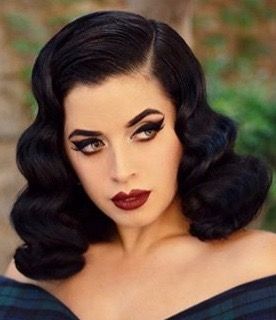 Vintage Waves Hair Short, Vintage Short Hair, Cabelo Pin Up, Vintage Hair Styles, Pin Up Curls, Old Hollywood Hair, Gatsby Hair, 40s Hairstyles, Vintage Hairstyle