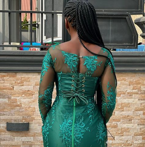 Sea Green Lace Asoebi Styles, Blue Lace Styles For Wedding, Nigeria Dinner Gown Styles, Lace Styles For Wedding Guest, Green Ankara, Lace Styles For Wedding, Ankara Styles For Ladies, White Lace Dress Short, Aso Ebi Lace Styles