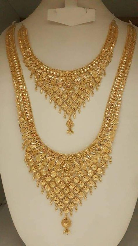 Gold Jewellery Set For Bride, Dubai Necklace Designs Gold, Bridal Gold Jewellery Design Indian, Gold Jewellery Design Necklaces Bridal, Gold Sets Jewelry Indian Design, Gold Necklace Set Bridal, Gold Necklace Set Indian, Necklace Set Indian Bridal Jewelry, Simple Necklace Designs