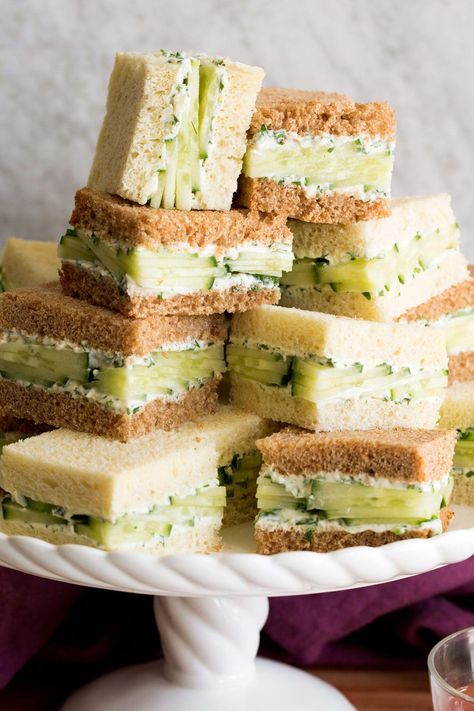 Cucumber Sandwiches #DIYSandwichBarIdeas Cucumber Sandwiches With Cream Cheese, Sandwich Bar Ideas, Sandwiches With Cream Cheese, Lotr Marathon, Diy Sandwich, Marathon Party, Cucumber Varieties, Cucumber Sandwich, Cucumber Tea Sandwiches