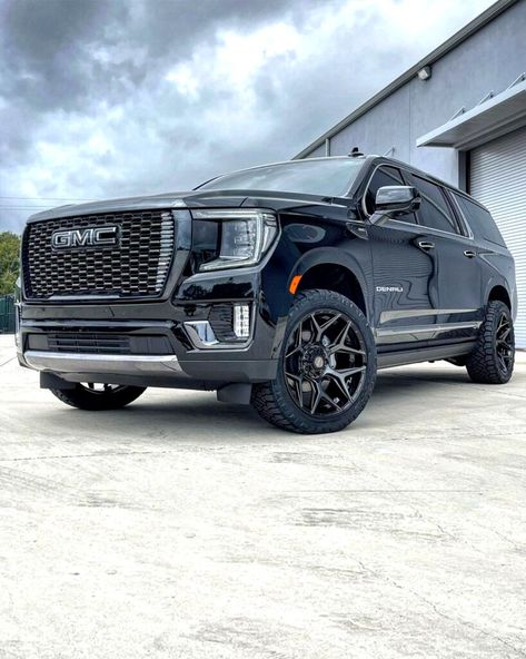 GMC Yukon with 22×10 Wheels 4P06 Gen 3 – 4PLAY Wheels 2023 Gmc Yukon Denali, 2023 Gmc Yukon, Yukon Denali Xl, 22 Wheels, Gmc Denali, Gmc Yukon Denali, Dream Car Garage, Can Am Spyder, Yukon Denali