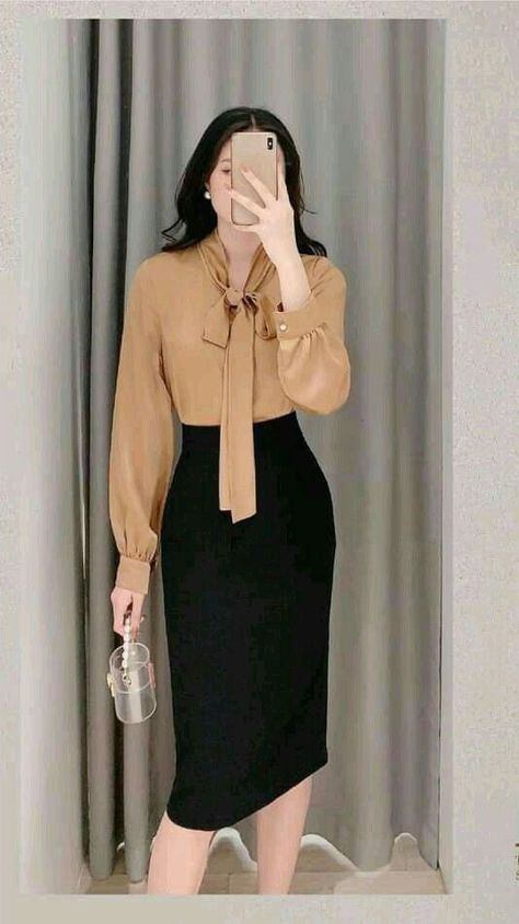 Lawyer Outfits Women, Professional Dresses For Work, Lawyer Outfits, Stylish Office Wear, Trendy Work Outfit, Business Dress Women, Lawyer Outfit, Corporate Attire, Professional Outfits Women