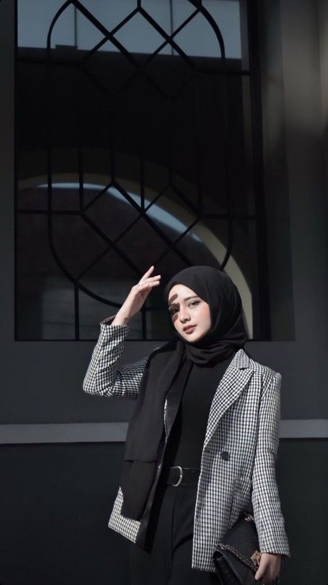 Korean Style Hijab, Muslim Fashion Hijab Outfits, Hijab Aesthetic, Hijab Style Casual, Hijabi Fashion Casual, Fashion Top Outfits, Casual Hijab Outfit, Hijabi Outfits Casual, Muslim Fashion Dress