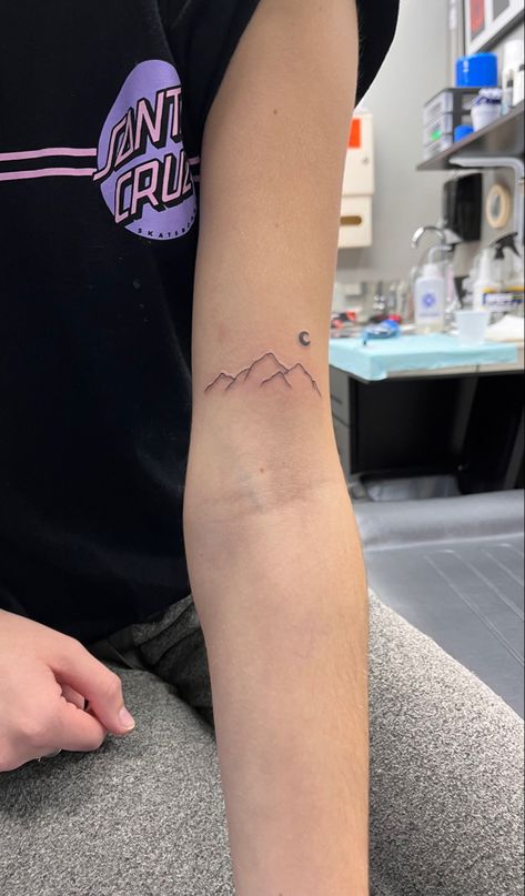 Mtn Tattoo, Nature Inspired Tattoos Simple, Patchwork Tattoo Simple, Simplistic Mountain Tattoo, Mountain Bicep Tattoo, Mountain Arm Tattoo Women, Linework Patchwork Sleeve, Mountain Tattoo Simple Minimalist, Fine Line Mountain Tattoo Design