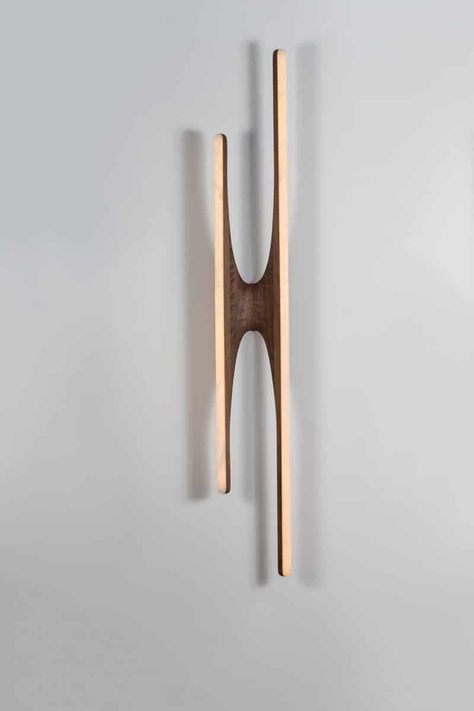 Markus Haase, Carved Wood and Onyx Sculptural Sconce, USA, 2016 - Todd Merrill Studio Room Wall Lighting Ideas, Living Room Wall Lighting, Asymmetrical Butterfly, Wall Lighting Ideas, Timeless Interior Design, Unique Furniture Design, Wall Lamp Design, New Interior Design, Light Sculpture