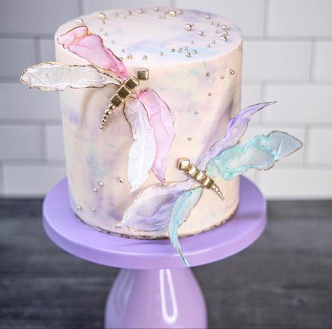 Dragonfly Birthday Party, Cake Decorations Ideas, Dragonfly Cake, Dragonfly Birthday, Cake Name, Mini Cakes Birthday, Birthday Party For Teens, Birthday Cake Ideas, Wafer Paper