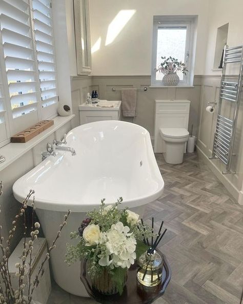 Uk Bathroom Renovation, Bathroom Remodel Uk, Panelled Bathroom Ideas, B&q Bathroom, Bathroom Cladding Ideas, Modern Cottage Bathroom Ideas, Country Small Bathroom, Cotswold Bathroom, Edwardian Bathroom Ideas