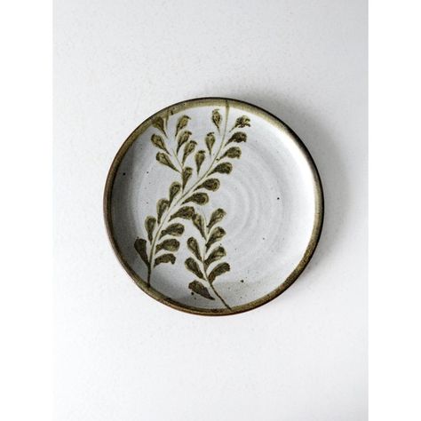 This is a vintage studio pottery plate.  Signed by the artist, the handmade ceramic plate features a speckled brown glaze with a beautiful hand-painted olive leaf design. Pottery Designs Plate, Painted Ceramic Plate, Plate Designs Ideas Pottery Painting, Glazed Plates, Plate Painting Ideas, Ceramic Plates Designs, Ceramics Plate, Plate Painting, Plate Pottery