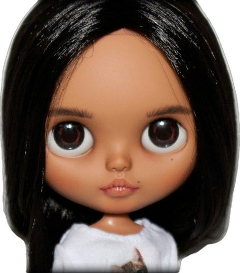 Brown Eyes Black Hair, Bright Blue Eyes, Eyes Emoji, Doll Aesthetic, Cute Themes, Bratz Doll, Black And White Aesthetic, Pretty Dolls, Felt Art