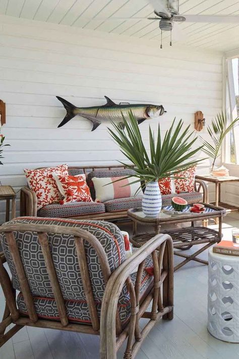 Vintage Rattan Furniture, Rattan Furniture Living Room, Florida Cottage, Rattan Patio Furniture, Rattan Outdoor Furniture, Rattan Outdoor, Florida Room, Porch Furniture, Home Decor Ideas Living Room