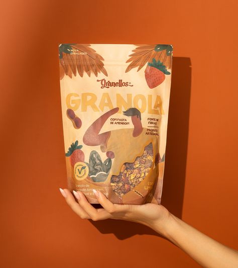 Creative Food Packaging, Granola Brands, Graphic Design Cv, Bags Unique, Luxury Packaging Design, Mylar Bags, Fruit Packaging, Packaging Design Trends, Logo Design Inspiration Creative