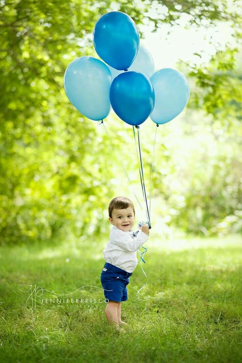 Baby Outfits For Boys, Birthday Photoshoot Ideas Boys, Birthday Photo Shoot Ideas, Boy Birthday Pictures, 6 Month Baby Picture Ideas, Birthday Photoshoot Ideas, Baby Birthday Photoshoot, First Birthday Photography, Birthday Photo Shoot