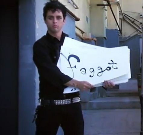 Silly Goofy Photos, Billie Joe Armstrong Blonde, Insomniac Green Day, Billie Joe Armstrong Funny, Billie Joe Armstrong Pfp, Green Day Pfp, Green Day Aesthetic, Band Pfp, Music Pfp