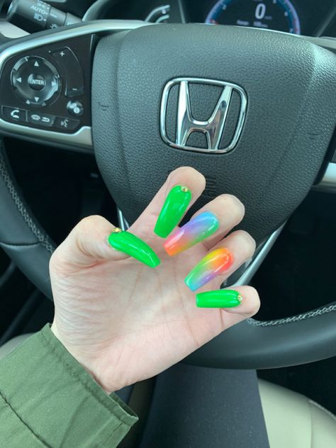 #rainbow #acrylicnails #stpatricksday #ombrenails #colorfulnails Ombre Rainbow Tie Dye Nails with Lime green as the main color & gold gems to add to the Saint Pattys Day theme 💚 Green Tie Dye Nails, Green Rainbow Nails, Neon Nails With Gems, Green Rainbow, Tie Dye Nails, Green Tie Dye, Rainbow Tie Dye, Acrylic Nails Coffin Pink, Rainbow Tie