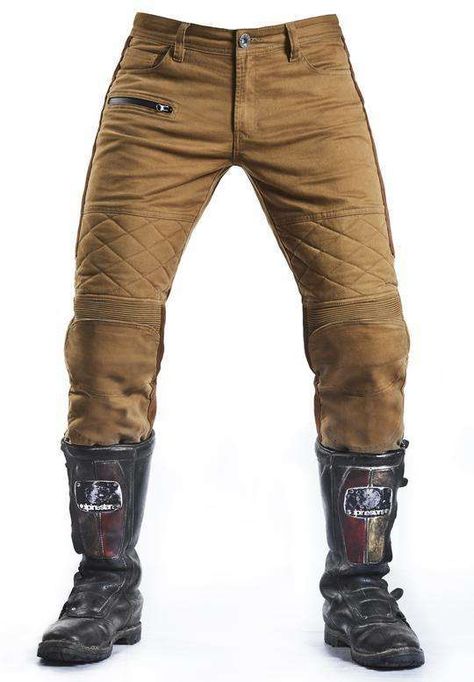 Motorcycle jeans for men: abrasion-resistant kevlar jeans and jeans with armour. Riding Trousers, Enduro Vintage, Moto Scrambler, Motorcycle Jeans, Motorcycle Pants, Tactical Clothing, Riding Gear, Motorcycle Outfit, Motorcycle Boots