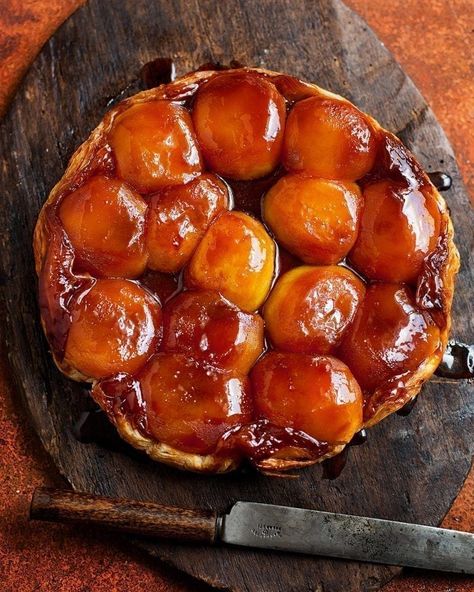 The combination of salty caramel and sweet apples makes for a divine salted caramel tarte tartin recipe – ideal at the end of an autumnal dinner party. Caramel And Apples, Tarte Tartin, Tarte Tatin Recipe, Delicious Magazine, Fall Dinner, Sweet Tarts, Tart Recipes, Apple Recipes, Salted Caramel