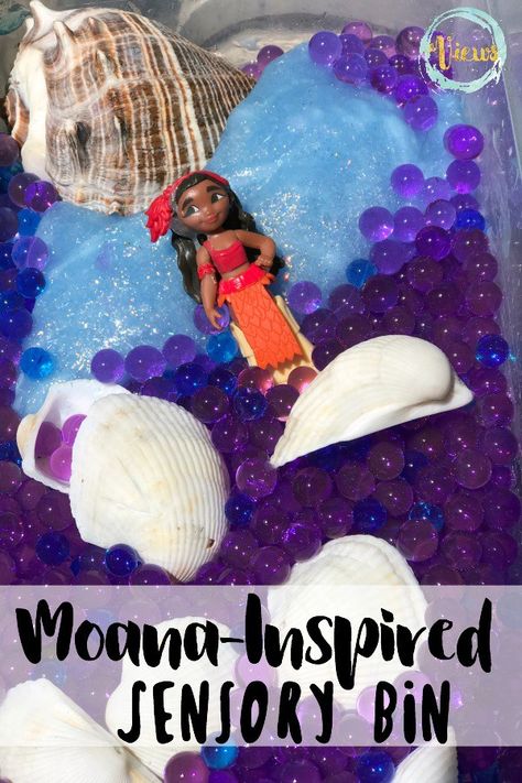 This water bead sensory play is a fun way to use our Moana toys for some pretend play. Water beads are inexpensive to purchase and tons of fun for kids to play with! Moana Toys, Moana Water, Moana Gifts, Moana Crafts, Crafts And Activities For Kids, Sensory Rooms, Moana Birthday Party, Diy Necklaces, Physical Education Games