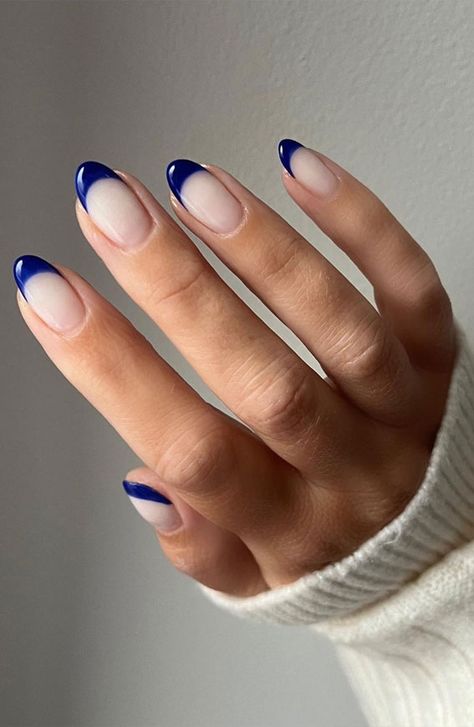 dark blue french tips, Autumn Nails, fall nails, autumn nail designs, Subtle Nails, Glam Nail Art, Autumn Nail Trends, Autumn French Manicure January Nail Ideas, Navy Nails Design, January Nail, January Nail Designs, Dark Blue Nails, Navy Nails, Navy Blue Nails, January Nails, September Nails