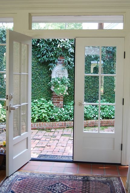 Follow The Yellow Brick Home - Natural interior Design Tips For Bringing The Outdoors Victorian Patio Doors, Exterior Door Styles, French Doors Exterior, French Doors Patio, Casa Vintage, Front Patio, Brick Patios, Open Door, Patio Door