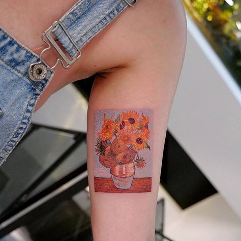 Vincent Van Gogh/Sunflowers Van Gogh Tatuaje, Van Gogh Tattoo, Sunflower Tattoo Shoulder, Inner Bicep Tattoo, Sunflower Tattoo Small, Van Gogh Sunflowers, Bicep Tattoo, Sunflower Tattoos, Tatuaje A Color