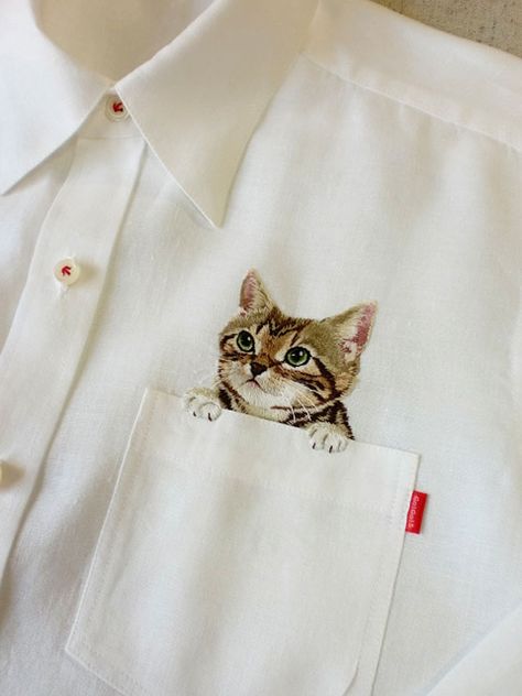 Embroidered Cat Shirts By Hiroko Kubota Go Viral And Sell Like Hot Cakes | Bored Panda Detail Couture, Pola Bordir, Pola Sulam, Cat Fashion, Japanese Embroidery, 자수 디자인, A Button, Embroidery Inspiration, Cat Shirts