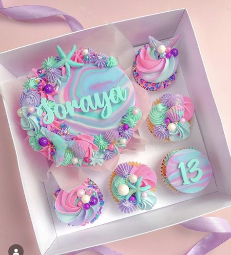 Sweets Aesthetic, Aesthetic Desserts, Gift Box Cakes, Birthday Sweets, Mermaid Cupcakes, Mini Torte, Mermaid Birthday Cakes, Dessert Gifts, Cupcake Cake Designs