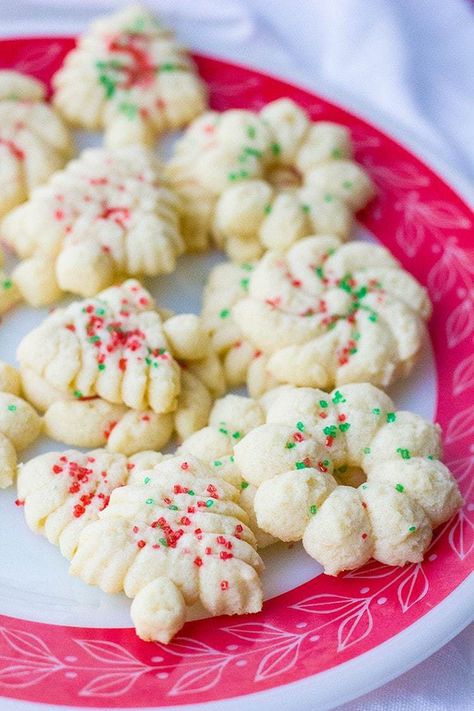 Old Fashioned Classic Spritz Cookies - The Kitchen Magpie Butter Spritz Cookies, Christmas Spritz Cookies, Spritz Cookie, Spritz Cookie Recipe, Sweet Foods, Best Sugar Cookie Recipe, Delicious Christmas Cookies, Holiday Sweets, Interesting Interiors