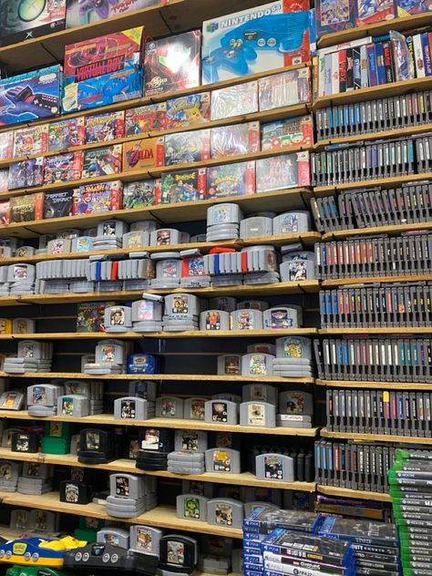 Game Store Aesthetic, Board Game Store, Games Room Inspiration, Retro Games Room, Video Game Collection, Video Game Room Design, Retro Gadgets, Video Game Rooms, Game Collection