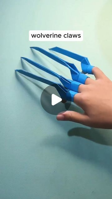 Wolverine Claws Diy, Origami Claws, Paper Claws, Wolverine Claws, Craft Origami, Paper Craft Ideas, Paper Diy, Halloween Crafts For Kids, Diy Crafts Hacks