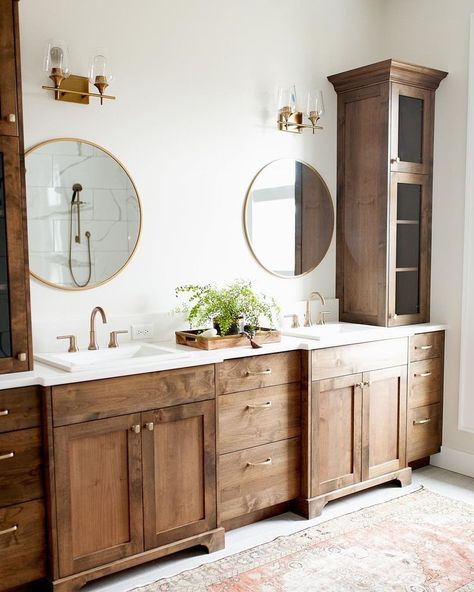 With large mirror 2 Seperate Vanity Bathroom Ideas, Farmhouse Master Bathrooms, Makeover Kamar Mandi, Dekorere Bad, Closet And Bathroom, General Contracting, Cabinet Color, Decor Baie, Bad Inspiration