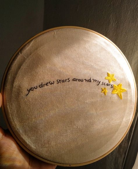 Taylor Swift Embroidery Ideas, Taylor Swift Embroidery, Cardigan Lyrics, Embroidered Canvas Art, Embroider Ideas, Taylor Swift Folklore, Embroidered Canvas, Hand Embroidery Art, Paper Crafts Diy Tutorials