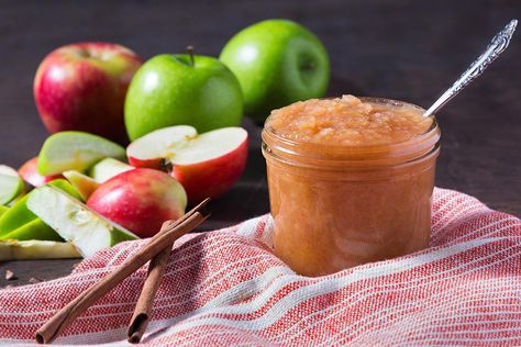 Applesauce Instant Pot Recipe Canning Applesauce Recipe, Instant Pot Applesauce, Canning Applesauce, Spiced Applesauce, Recipe Instant Pot, Applesauce Recipe, Apple Sauce Recipes, Homemade Applesauce, Instapot Recipes