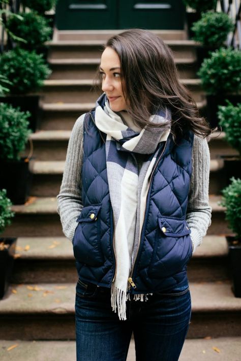 Navy Vest Outfits For Women, Blue Vest Outfits For Women, Navy Blue Vest Outfit, Blue Vest Outfit, Gilet Outfit Women, Carly The Prepster, Gilet Outfit, Big Wardrobe, Prep Fashion