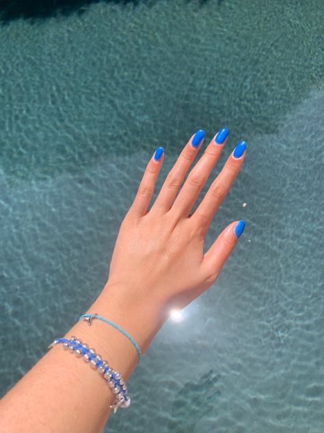 Vacation Simple Nails, Blue Spring Break Nails, Blue Nails And Toes Matching, Poolside Blue Nails, Lake Nails Summer, Beach Blue Nails, Summer Nails Fun, Beach Holiday Nails, Bright Blue Nails