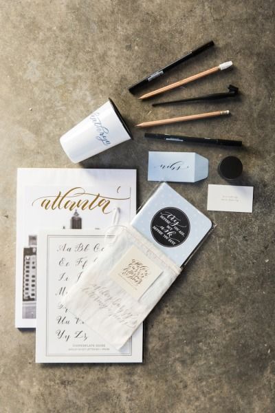 Pretty Lettering, Art Folio, Calligraphy Workshop, Calligraphy Supplies, Beautiful Writing, Calligraphy Cards, Hand Lettering Inspiration, Beautiful Handwriting, Custom Calligraphy