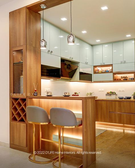 Kitchen Wooden Design, Small Modular Kitchen Ideas, Kitchen Partition Design, Kitchen Entrance Design, Kitchen Partition Ideas, Kitchen Partition, Breakfast Counter, Partition Ideas, Model Dapur