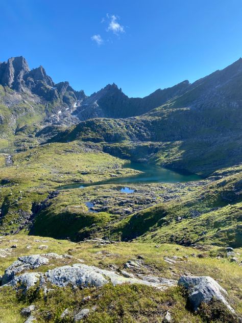 Norway Mountains, Northern Italy, Pure Beauty, Green Space, Oh The Places Youll Go, Planet Earth, Nature Travel, Mother Earth, Beautiful Nature