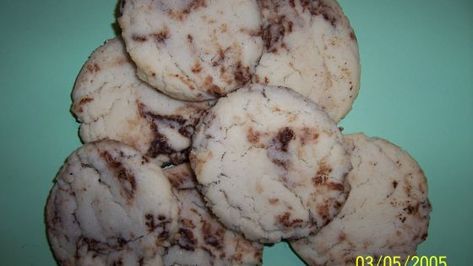 Chinese Marble Cookies Recipe - Genius Kitchen Marble Cookies Recipe, Marble Cookies, Chinese Almond Cookies, Swirl Cookies, Tea Biscuits, Roll Cookies, Unsweetened Chocolate, Vintage Cookies, Almond Cookies