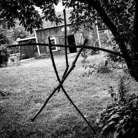 Blair Witch Halloween Decorations, Blair Witch Project, Blair Witch, Halloween Witch Decorations, Halloween 2024, Movie Reviews, Halloween Props, Halloween Season, Halloween Witch