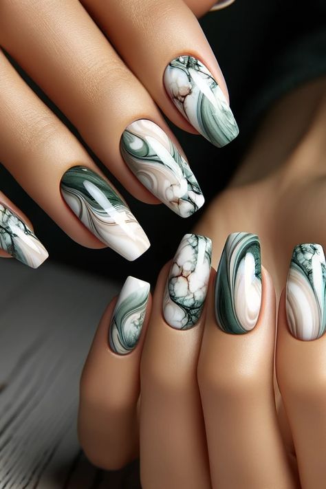 15 St. Patrick’s Day Nail Art Ideas to Celebrate the Irish Holiday Neutral Gel Nails, Cheetah Nail Designs, Cheetah Print Nails, Beach Nail Designs, Fun Nail Colors, Leopard Print Nails, Blue Nail Designs, Winter Nail Designs, Beach Nails