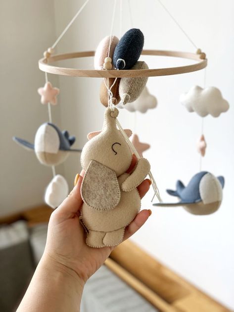 Hanging Crib Mobile, Elephant Baby Mobile, Felt Baby Mobile, Hanging Crib, Elephant Nursery Decor, Gifts For New Mothers, Personalized Nursery Decor, Handmade Baby Shower Gift, Baby Elefant