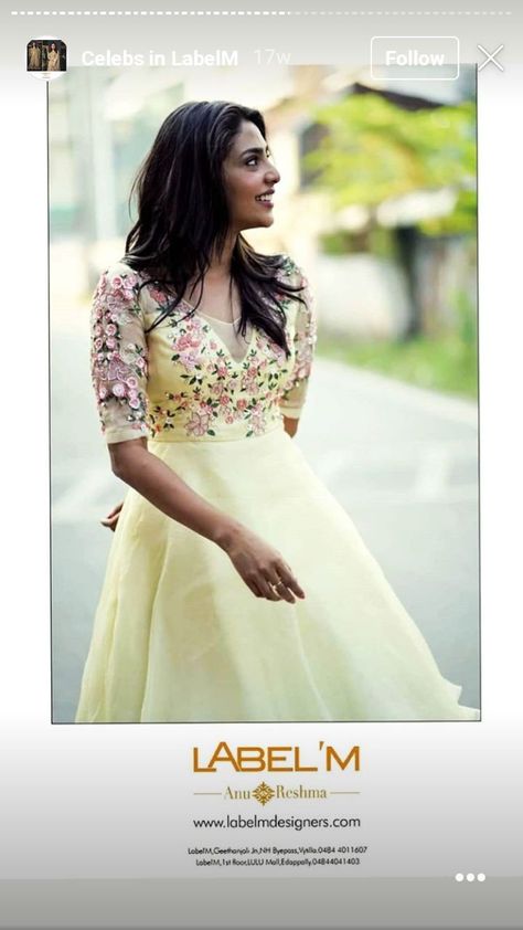 Function Hairstyles, One Piece Dress Design, Frock Ideas, Simple Frock, Indowestern Gowns, Frock Models, Simple Kurti, Simple Frock Design, Function Dresses