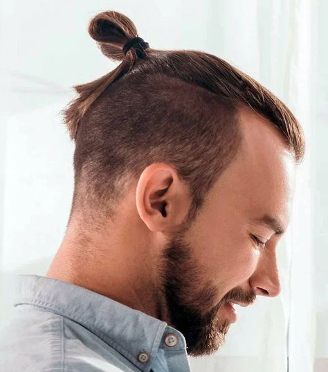 How To Tie A Top Knot For Men Top Knot Hairstyle, Ponytail Hairstyles For Men, Top Knot Men, Knot Hairstyle, Man Ponytail, Hairstyle Names, Top Knot Hairstyles, Hair Knot, Chinese Hairstyle