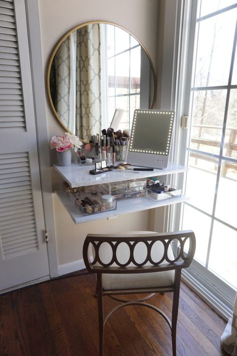 Diy Makeup Vanity Plans, Small Makeup Vanities, Diy Makeup Vanity, Vanity Shelves, Makeup Table Vanity, Vanity Ideas, Diy Vanity, Vanity Room, Bedroom Vanity