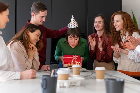 Close up people celebrating birthday | Free Photo #Freepik #freephoto #business #birthday #happy-birthday #party People Celebrating Birthday, Birthday Photo Reference, Birthday Party Reference, Business Birthday, Celebrating Birthday, People Celebrating, Birthday Free, Birthday Happy, Drawing Stuff